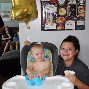 Meet your Posher, Danielle